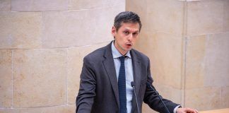El PSOE exigirán en el Parlamento medidas autonómicas para proteger a hogares y empresas frente al conflicto en Oriente Medio