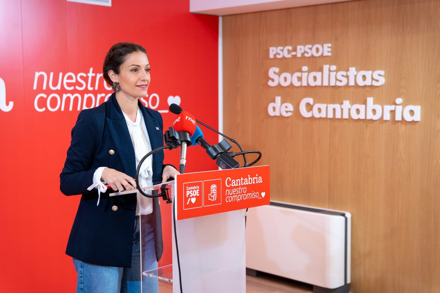 El PSOE insta a Buruaga a que “convoque elecciones cuando quiera pero ...