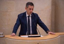 El PSOE denuncia el cierre del parque de bomberos de Los Corrales de Buelna “para poder reabrir Villacarriedo y mantener abierto el de Tama”