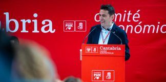 Casares acusa al PP de “bloquear Cantabria por interés partidista” en la financiación autonómica, la inversión en vivienda pública o los fondos europeos y reivindica al PSOE como “única alternativa real de gobierno”