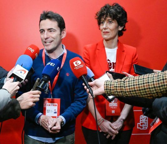 El PSOE celebra con la ministra portavoz Elma Saiz la comida anual “con la que arrancan un año decisivo”