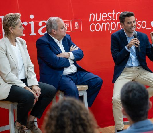 Casares reivindica que Cantabria ha dado “un salto hacia la modernidad y el futuro” durante los ocho años del PSOE en el Gobierno de España