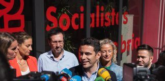 Pedro Casares celebra las “extraordinarias” cifras del paro y que el país “avanza hacia el pleno empleo gracias a las políticas acertadas del Gobierno de España”