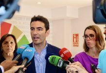 Pedro Casares insta al PP de Cantabria a apoyar en el Congreso que se blinde por ley la financiación del 50% de la dependencia por parte del Estado