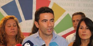 Pedro Casares denuncia el “recorte” de 108 profesores que el PP quiere hacer en la educación pública de Cantabria