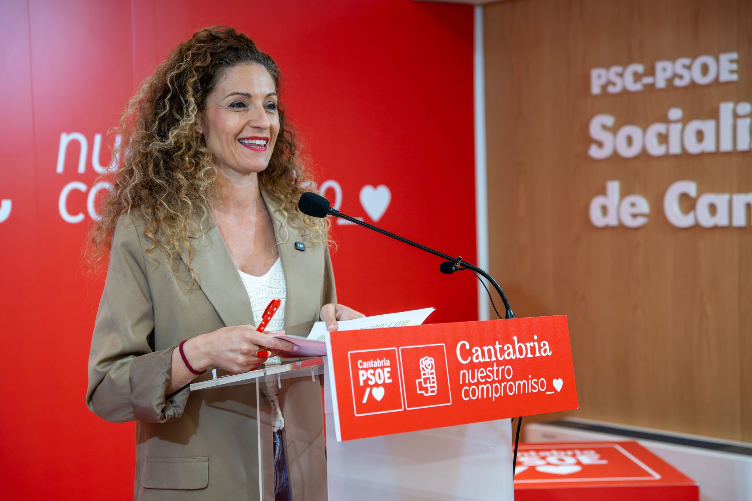 El PSOE critica a Buruaga por usar la política fiscal como propaganda electoral