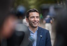 Pedro Casares: “Es tiempo de que los españoles y los cántabros optemos por los derechos o por las derechas”